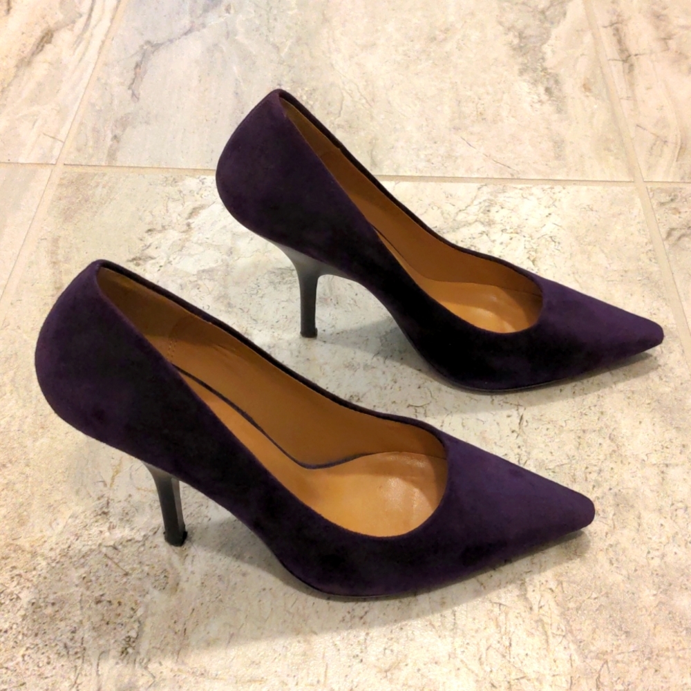 Michael Kors Grape Suede Pointed Toe Pumps